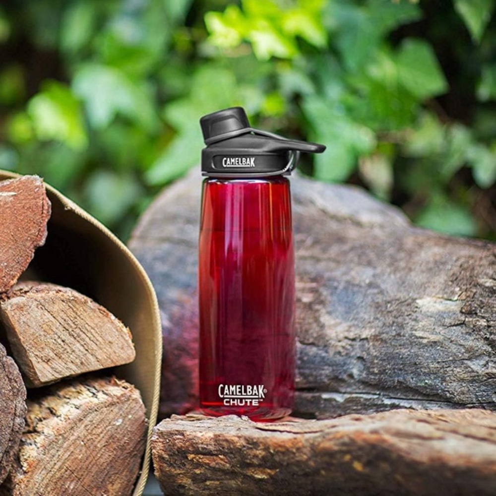 NEW CamelBak Chute Leak-Proof Water Bottle in Dragonfruit